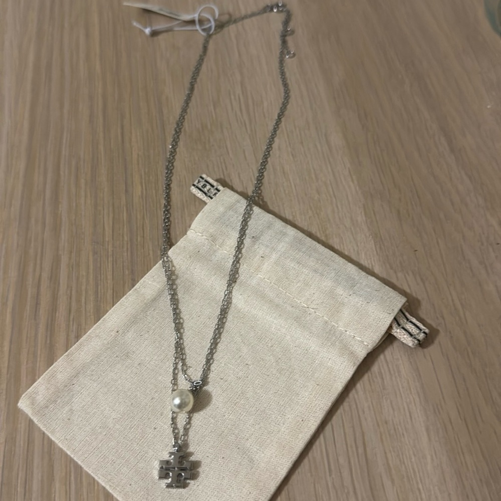 Tory Burch  Britten pearl layered pendant necklace